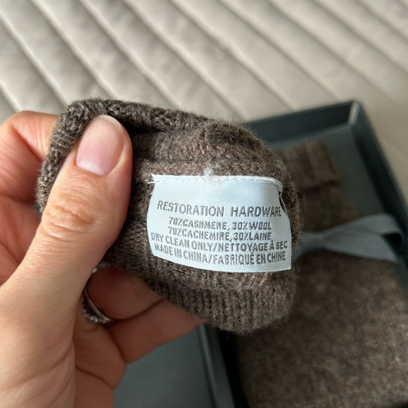 Restoration Hardware Cashmere Hand Warmers - Picture 4 of 5